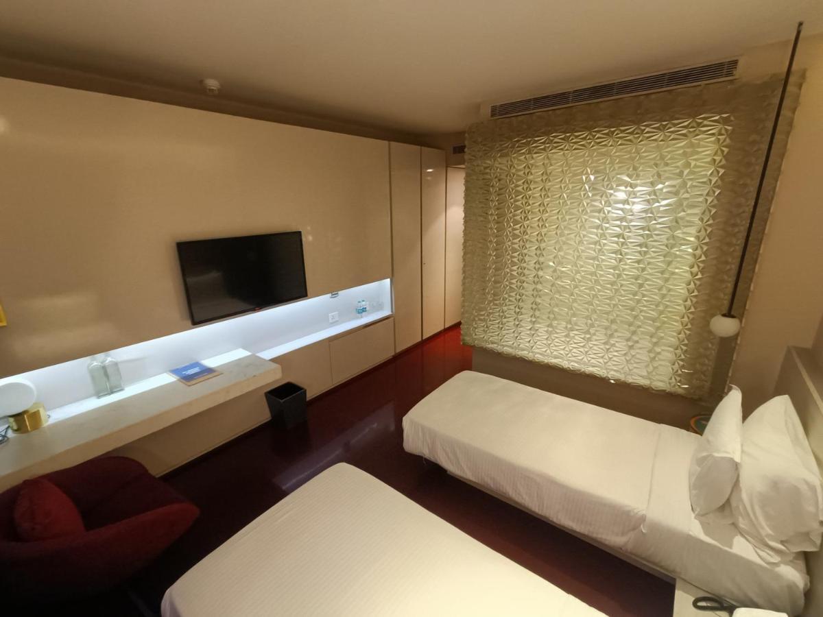 Boulevard By Design Hotel Τσενάι Εξωτερικό φωτογραφία