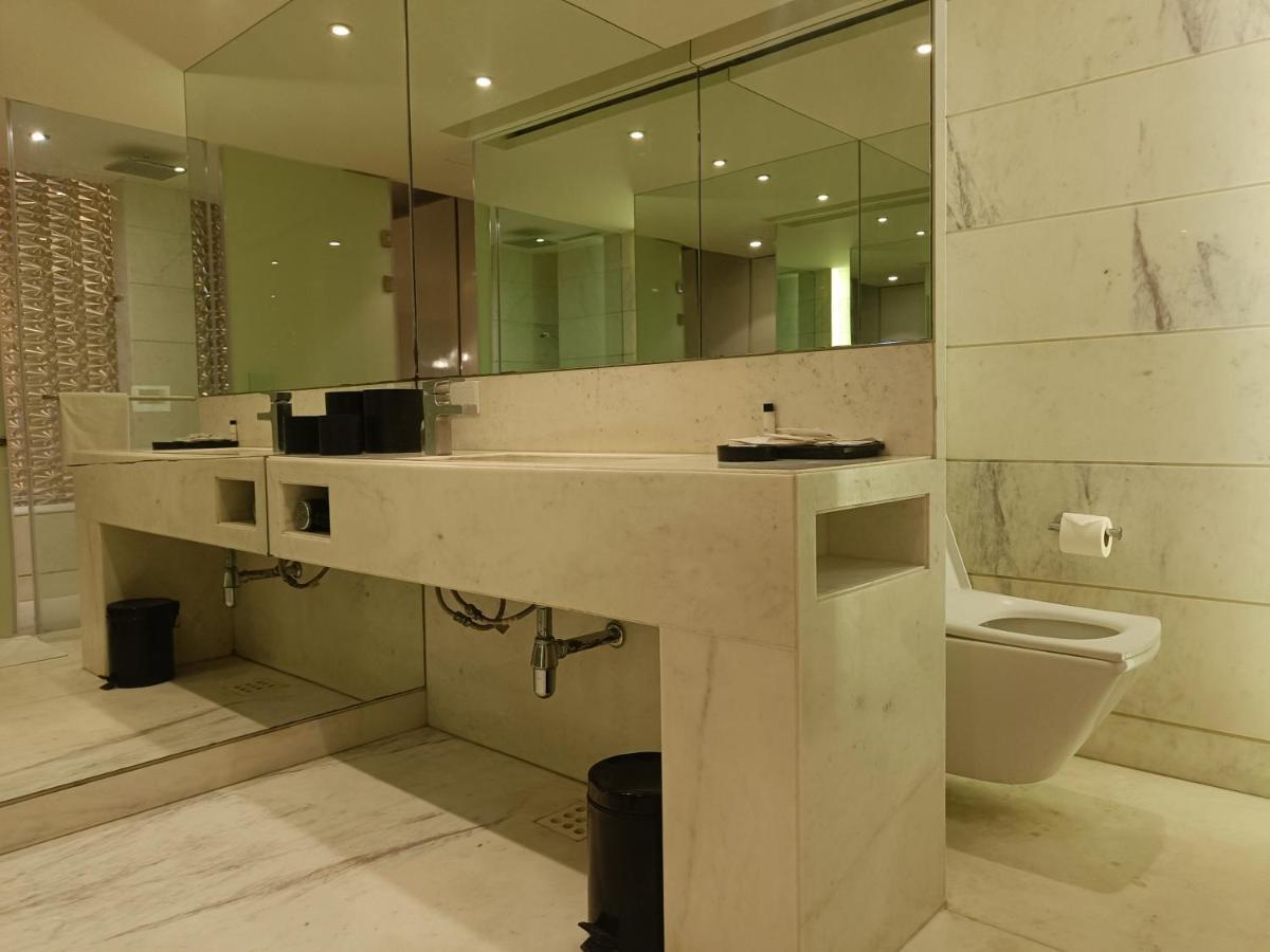 Boulevard By Design Hotel Τσενάι Εξωτερικό φωτογραφία