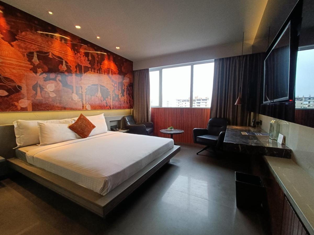 Boulevard By Design Hotel Τσενάι Εξωτερικό φωτογραφία
