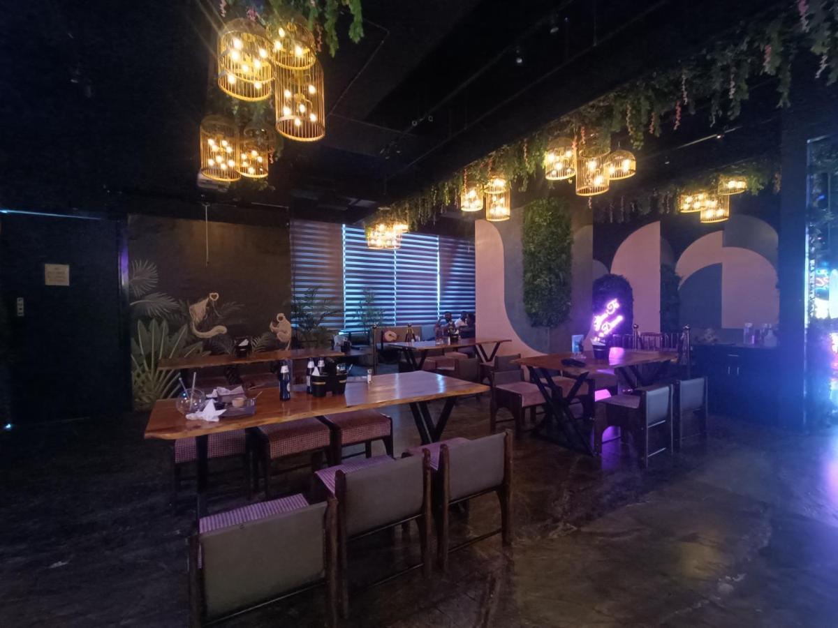 Boulevard By Design Hotel Τσενάι Εξωτερικό φωτογραφία