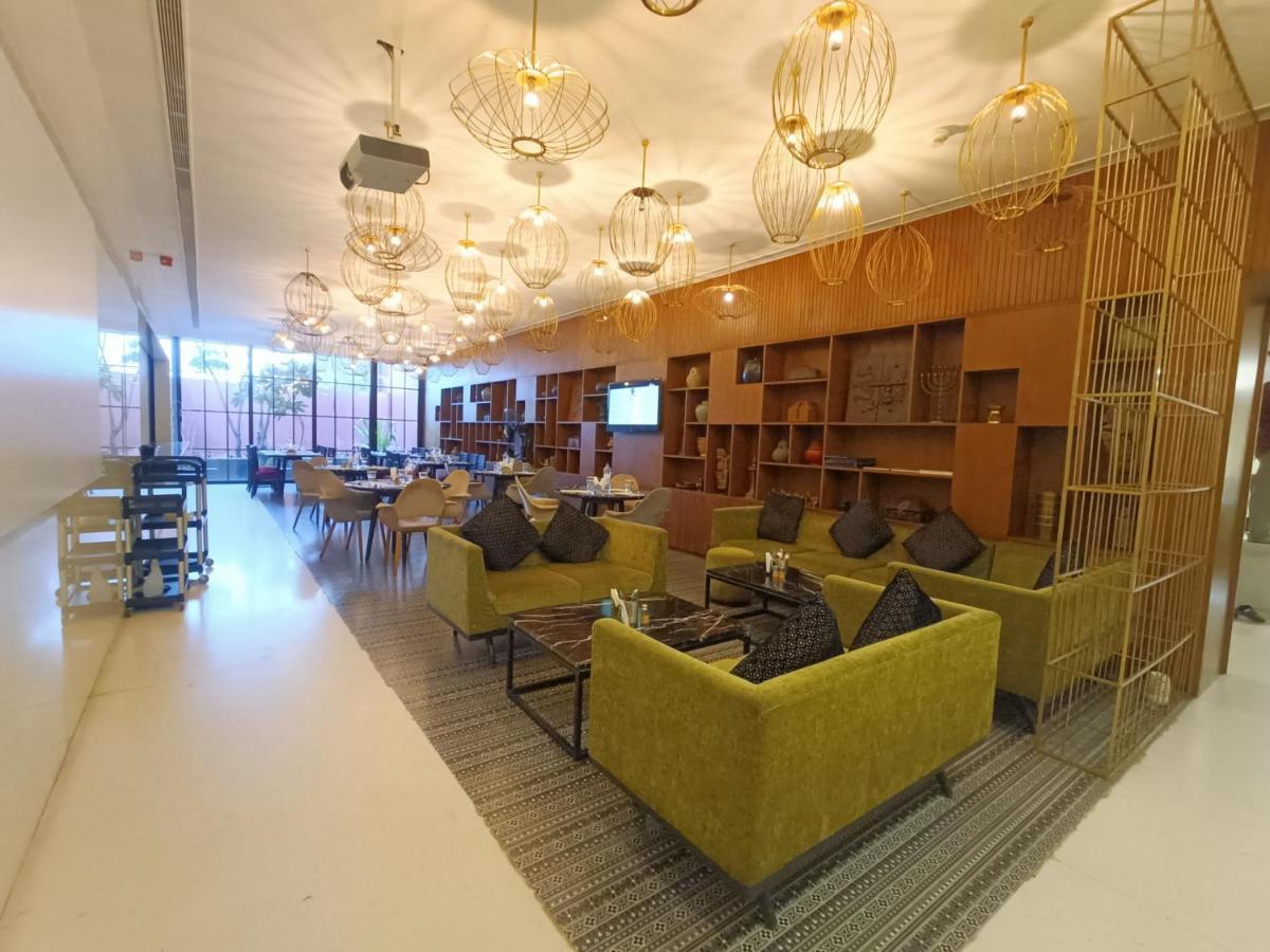 Boulevard By Design Hotel Τσενάι Εξωτερικό φωτογραφία