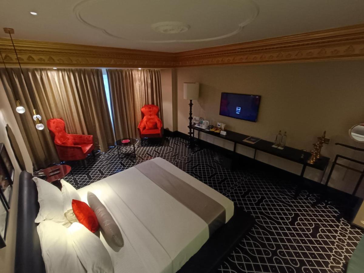 Boulevard By Design Hotel Τσενάι Εξωτερικό φωτογραφία