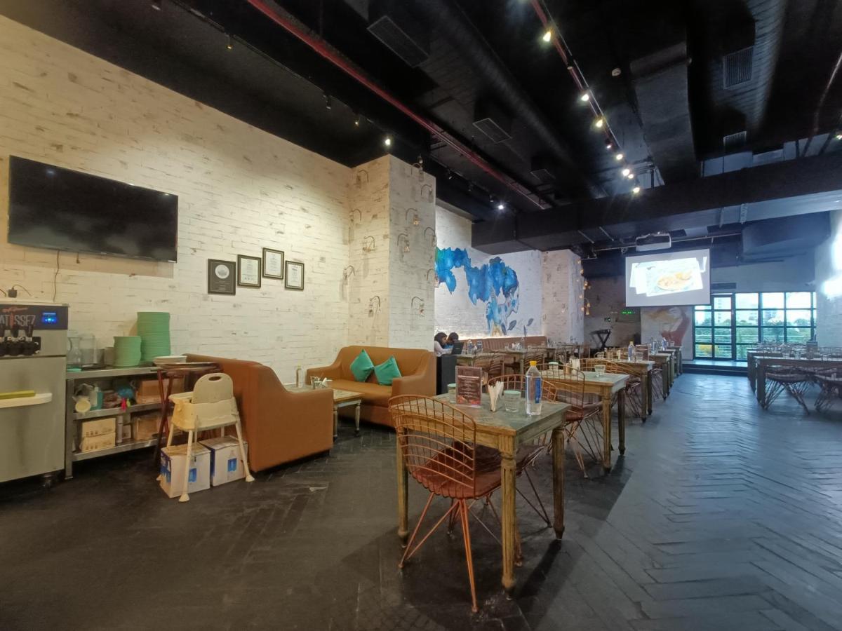Boulevard By Design Hotel Τσενάι Εξωτερικό φωτογραφία